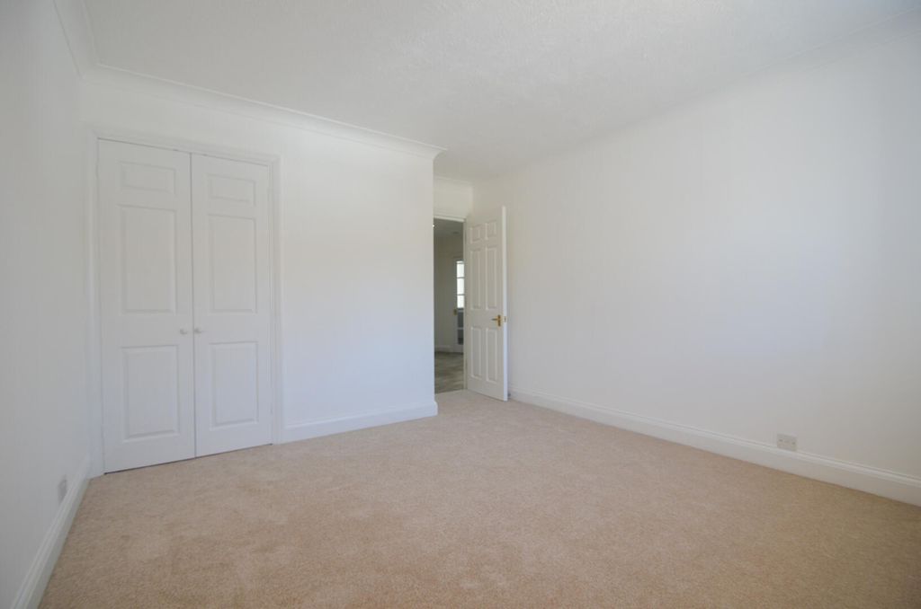 Additional image 5 of 2 bed flat for saleLower Street, Pulborough RH20