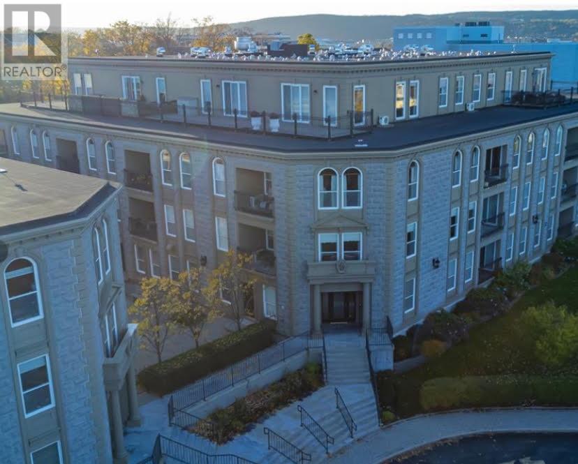 35 Bonaventure Avenue Unit#121