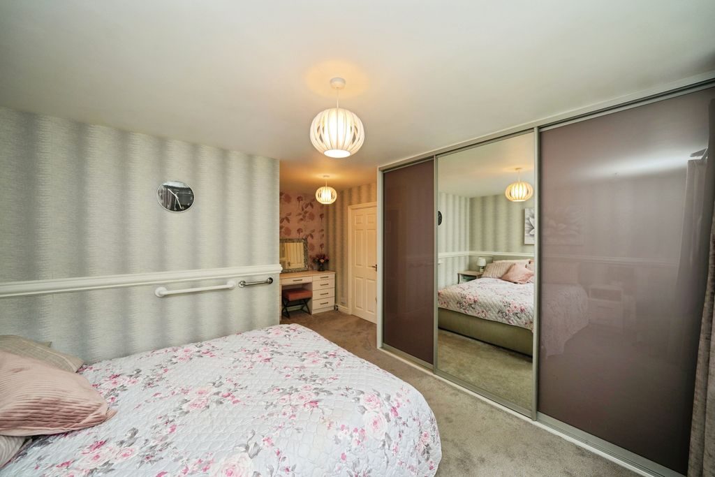 Additional image 5 of 3 bed flat for saleWaterford Road, Prenton CH43