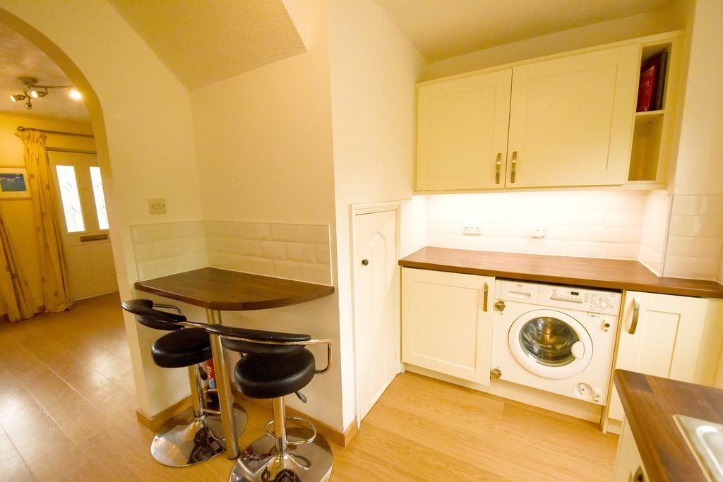 Additional image 11 of 1 bed terraced house for saleHarrington Close, Newbury RG14