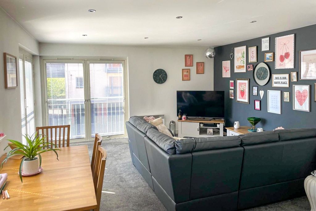 Additional image 14 of 2 bed flat for saleSouth Victoria Dock Road, Dundee, Angus DD1