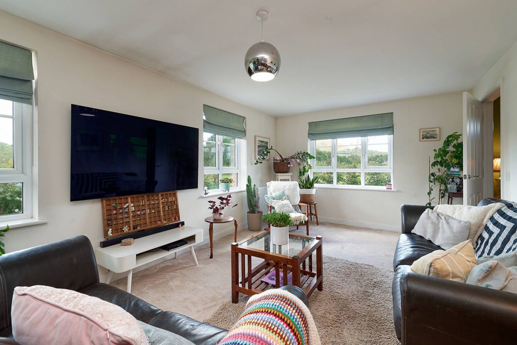 Additional image 3 of 4 bed detached house for saleCharles Wilson Avenue, Bilston, Roslin EH25