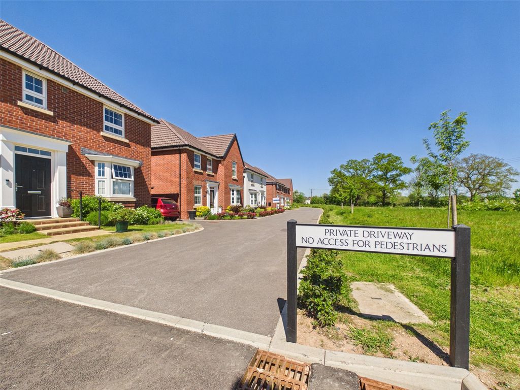 Additional image 5 of 4 bed detached house for salePeregrine Close, Newent, Gloucestershire GL18