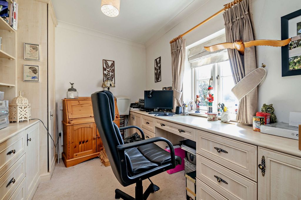 Additional image 7 of 2 bed terraced house for saleEast Allcourt, Lechlade, Gloucestershire GL7