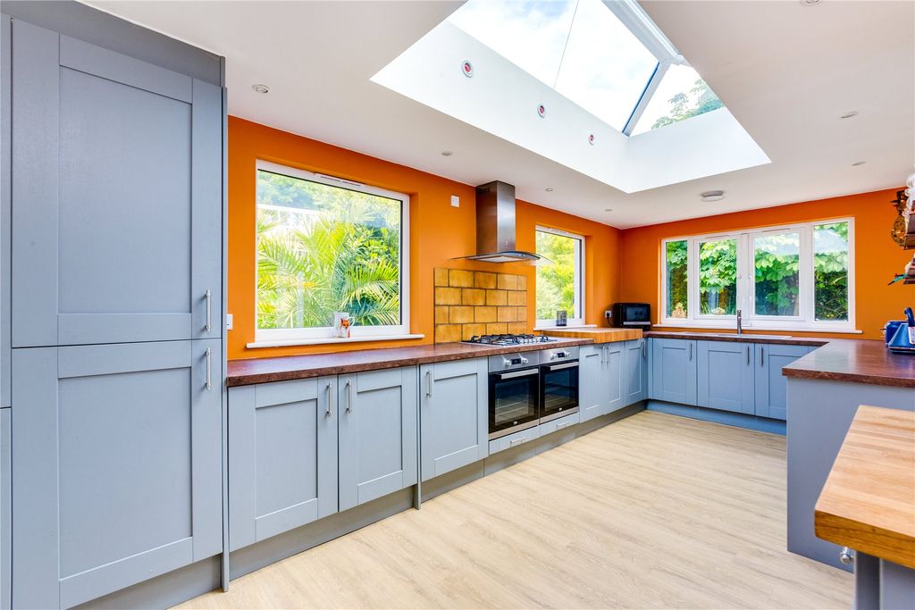 Additional image 7 of 6 bed detached house for saleTrenance Lane, Newquay, Cornwall TR7