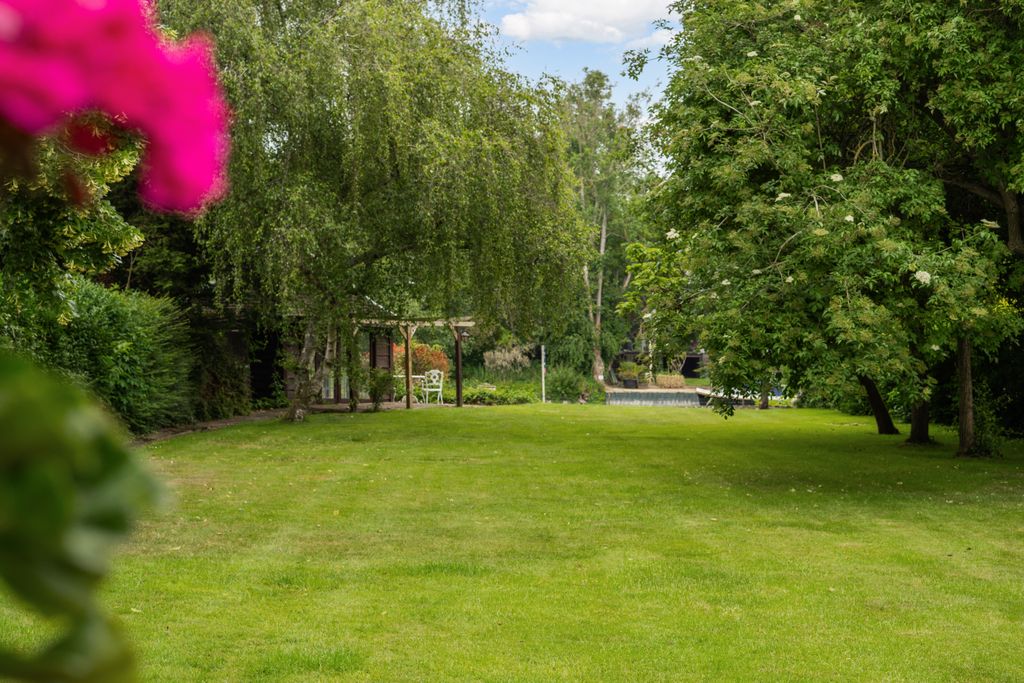Additional image 21 of 5 bed detached house for saleQuarrywood Road, Marlow SL7