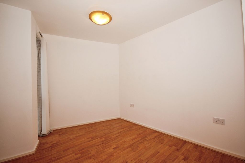 Additional image 9 of 2 bed flat for saleRegent Street, Leamington Spa, Warwickshire CV32