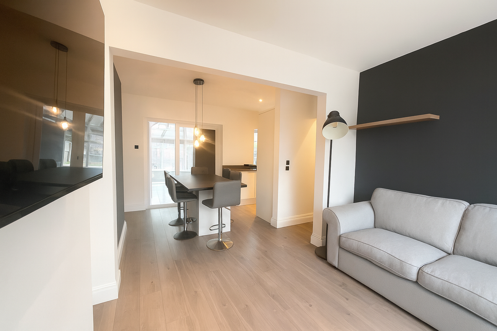 3 bed flat for saleBlackpool Road, Ashton PR2 photo 3
