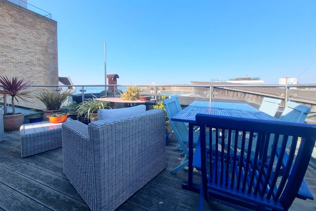 Additional image 24 of 4 bed town house for saleOld Portsmouth, Hampshire PO1