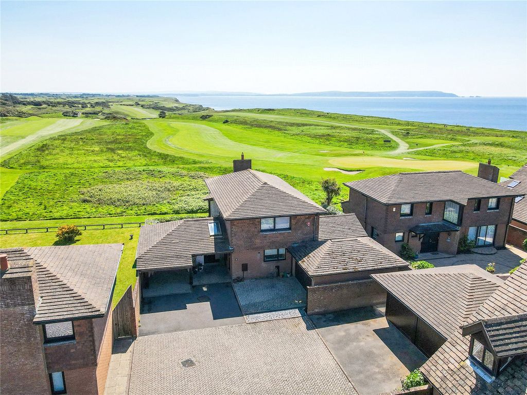 4 bed detached house for saleBarton Green, Barton On Sea, New Milton, Hampshire BH25