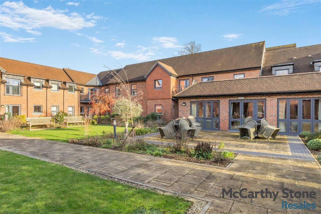 Additional image 23 of 2 bed flat for saleElizabeth House, St. Giles Mews, Stony Stratford, Milton Keynes MK11