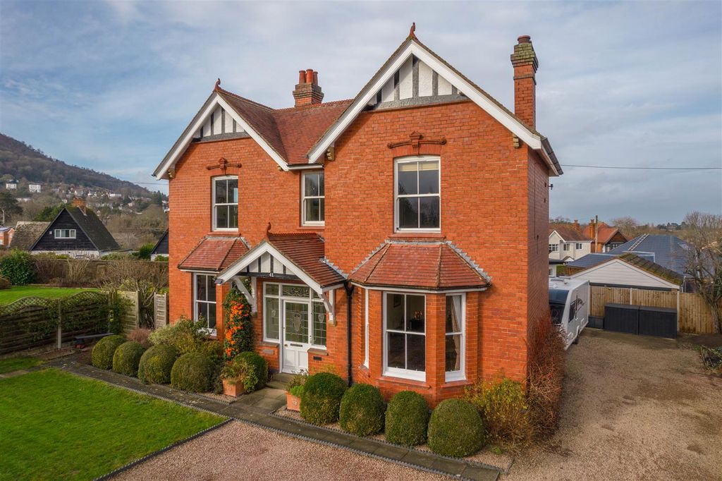 5 bed detached house for saleMadresfield Road, Malvern WR14