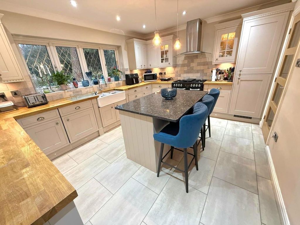 Additional image 3 of 4 bed detached house for saleShoal Creek, Collingtree Park, Northampton NN4