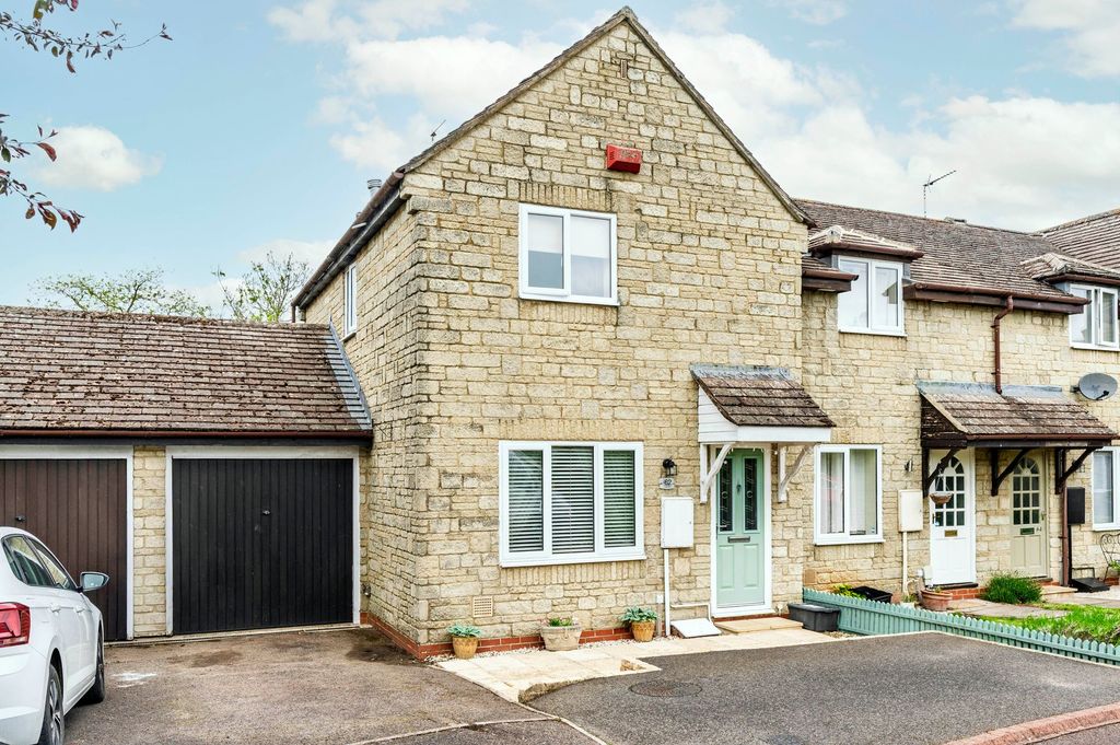 3 bed end terrace house for saleCroft Holm, Moreton-In-Marsh GL56