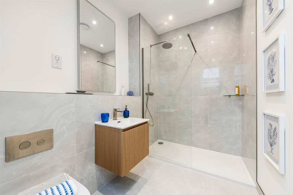 Additional image 9 of 2 bed flat for saleMclaren Court, Fetcham KT22