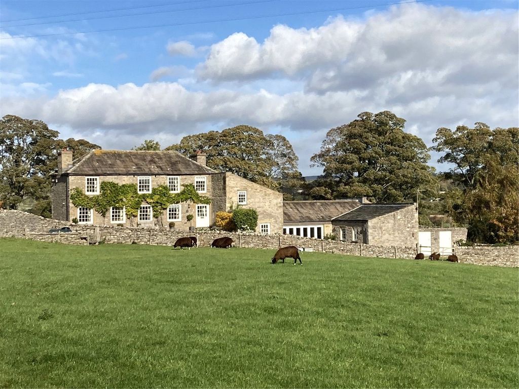 5 bed detached house for saleEast Witton Road, Middleham, Leyburn, North Yorkshire DL8