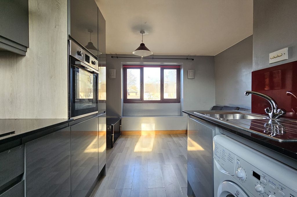 Additional image 2 of 1 bed flat for saleWeston Way, Newmarket CB8