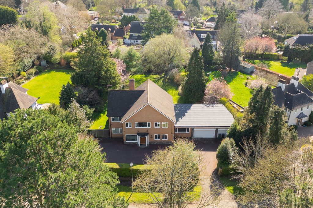 5 bed detached house for saleSouthmeads Road, Oadby LE2