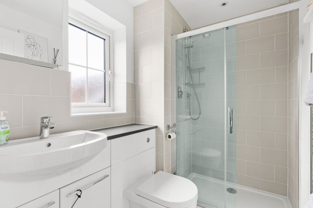 Additional image 7 of 4 bed detached house for saleWayfarers End, Princes Risborough HP27