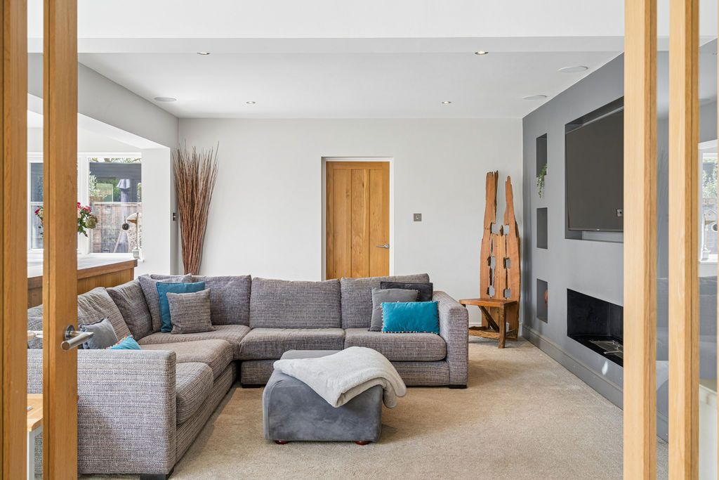 Additional image 5 of 4 bed detached house for saleHenley Road, Marlow SL7