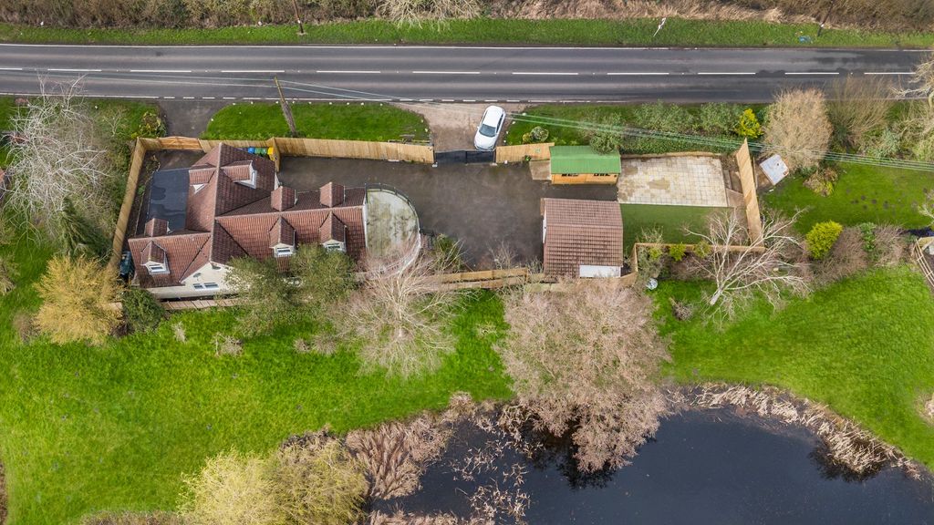 Additional image 31 of 5 bed detached house for saleLutterworth Road, Nuneaton CV11