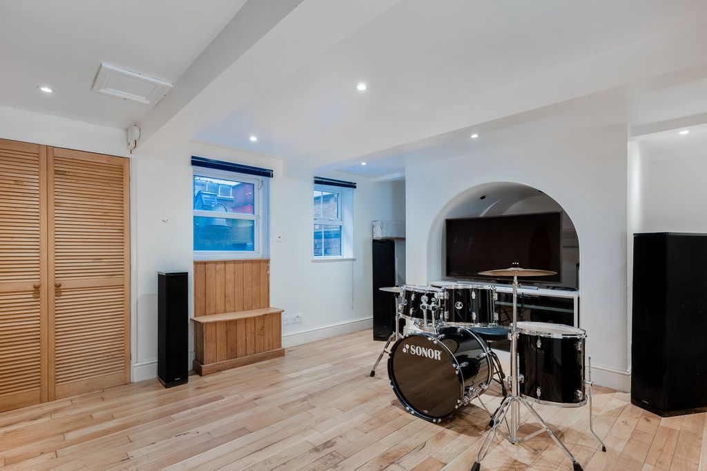 Additional image 22 of 7 bed villa for saleArlington Avenue, Leamington Spa, Warwickshire CV32