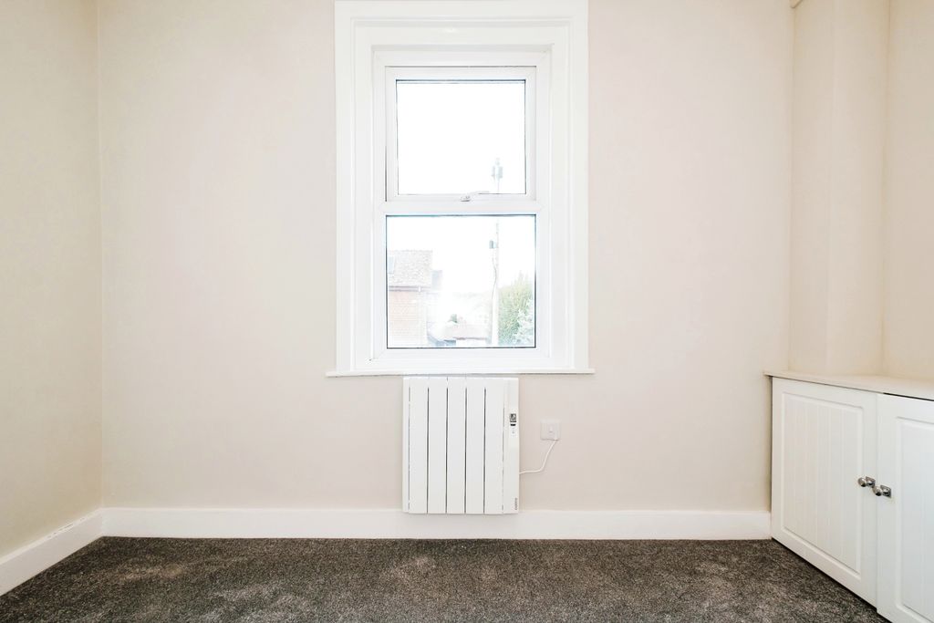Additional image 10 of 2 bed flat for saleLondon Road, Watersfield, West Sussex RH20