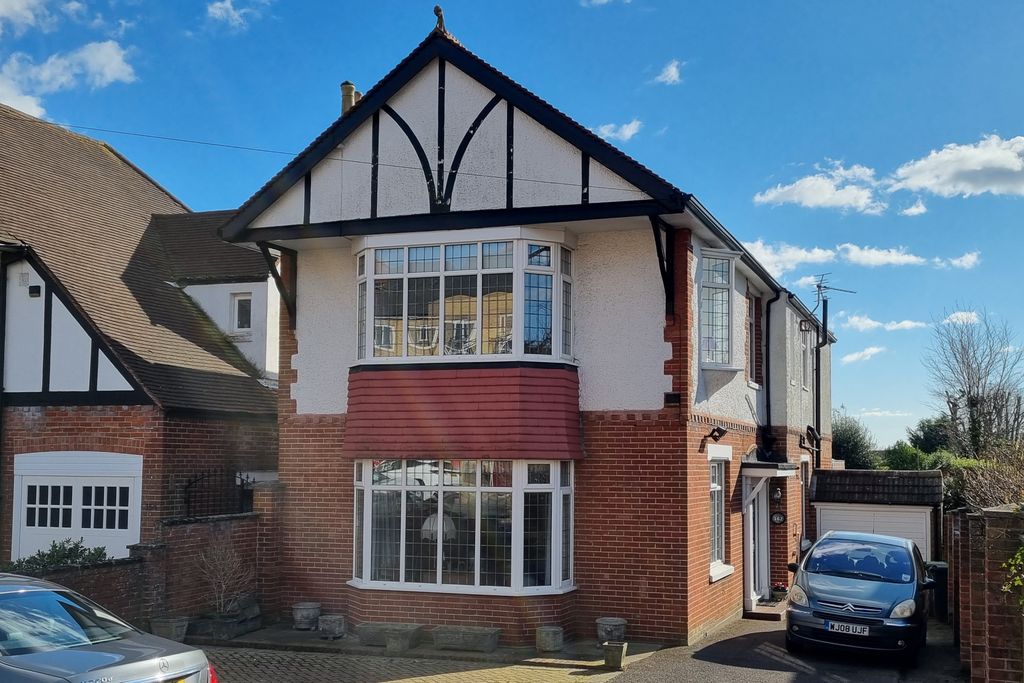 4 bed detached house for saleDrayton, Hampshire PO6