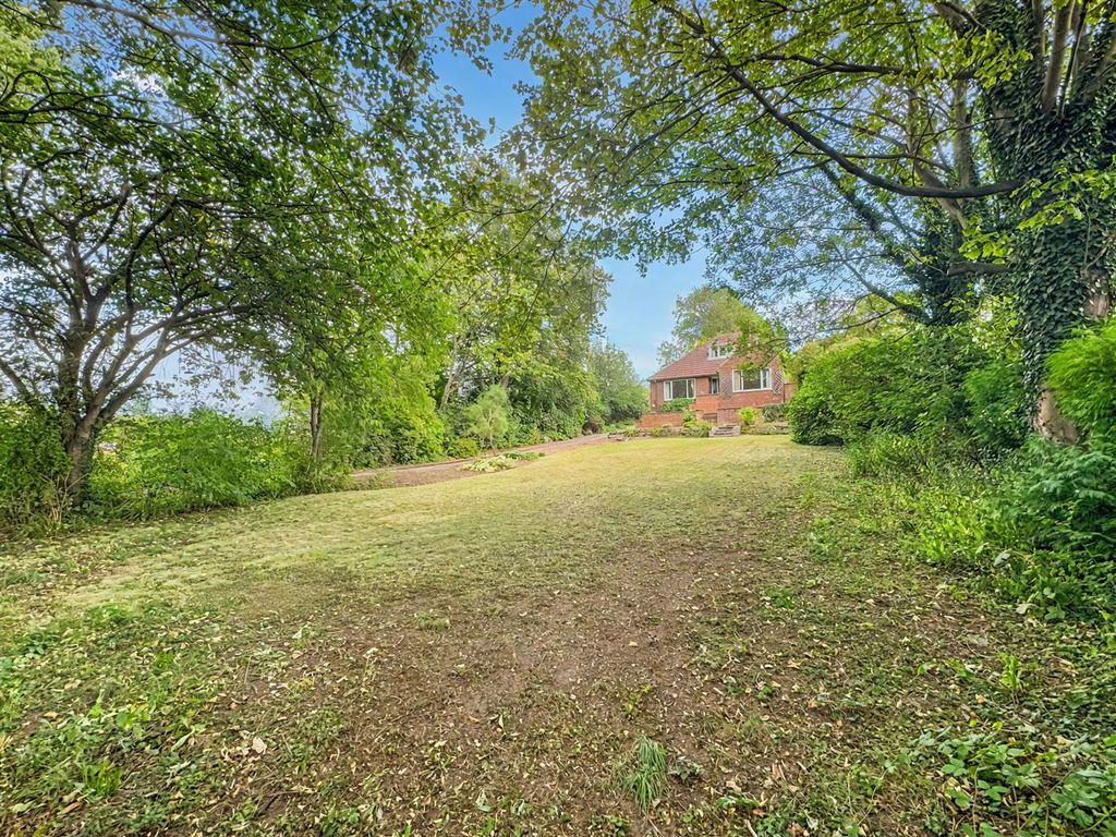 Additional image 24 of 3 bed detached bungalow for saleKnottingley Road, Pontefract WF8