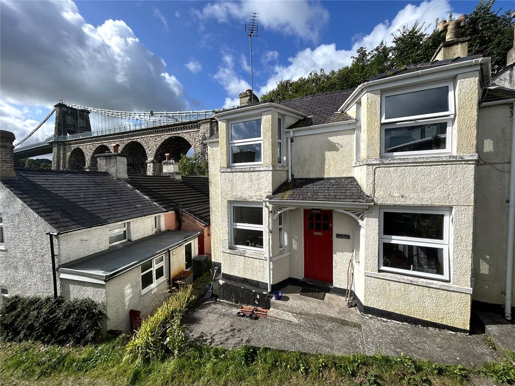 3 bed detached house for saleCambria Road, Menai Bridge, Anglesey, Sir Ynys Mon LL59