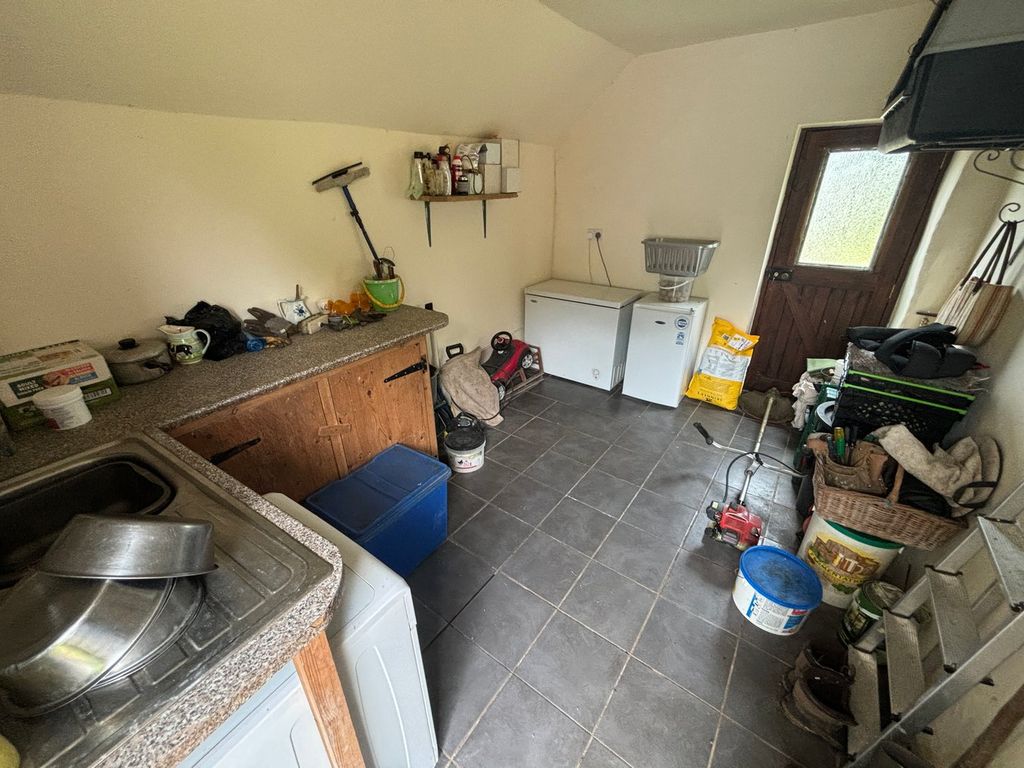 Additional image 20 of 4 bed detached house for saleGwynfe, Llangadog SA19