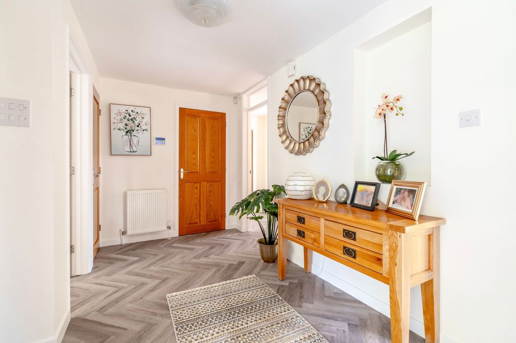 Additional image 12 of 4 bed detached house for saleHall Drive, Oulton Broad NR32