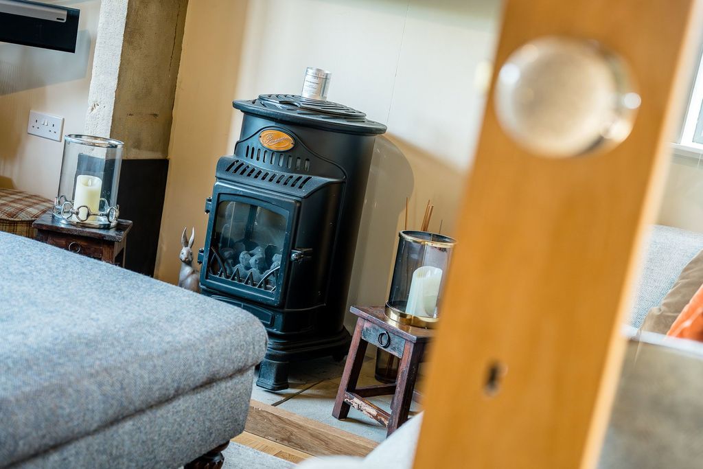 Additional image 5 of 2 bed cottage for saleCanal Cottage, Downholland, Aughton, Ormskirk L39