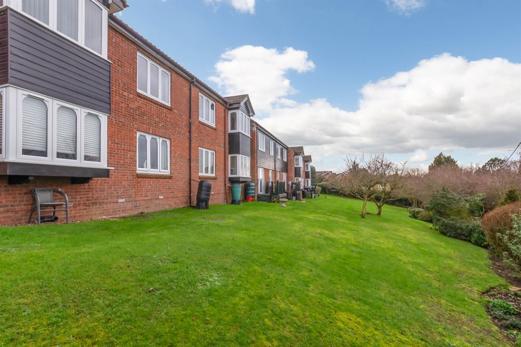 Additional image 8 of 2 bed flat for saleNewnham Green, Maldon CM9