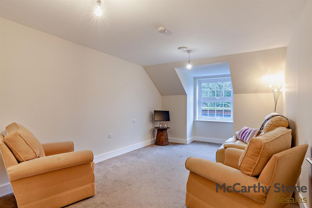 Additional image 3 of 1 bed flat for saleWeighbridge Court, 301 High Street, Chipping Ongar, Essex CM5