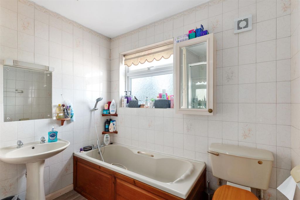 Additional image 11 of 3 bed end terrace house for saleEastway, Morden SM4