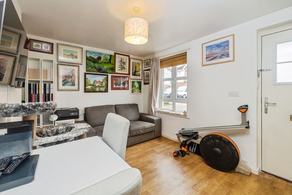 Additional image 5 of 1 bed flat for salePitcairn Avenue, Lincoln LN2