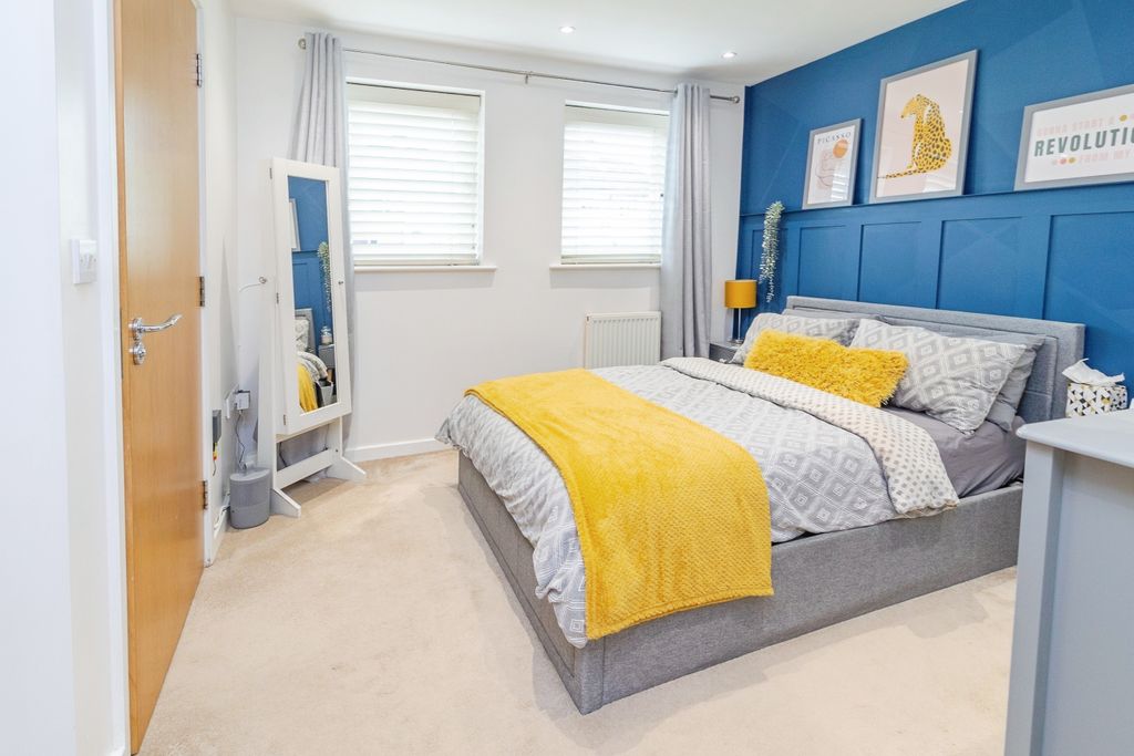 Additional image 5 of 2 bed flat for saleAddenbrookes Road, Newport Pagnell MK16