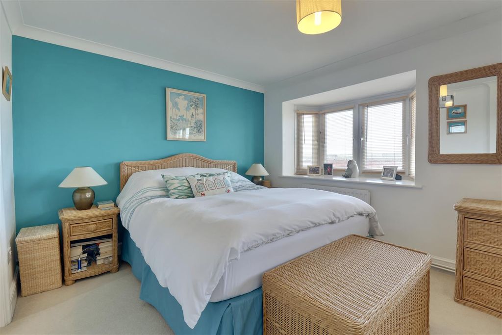 Additional image 13 of 4 bed town house for saleBroad Street, Old Portsmouth, Hampshire PO1