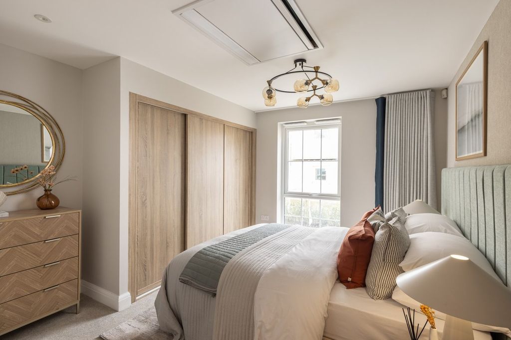 Additional image 10 of 2 bed flat for saleLymington Gate, Stanford Hill, Lymington SO41