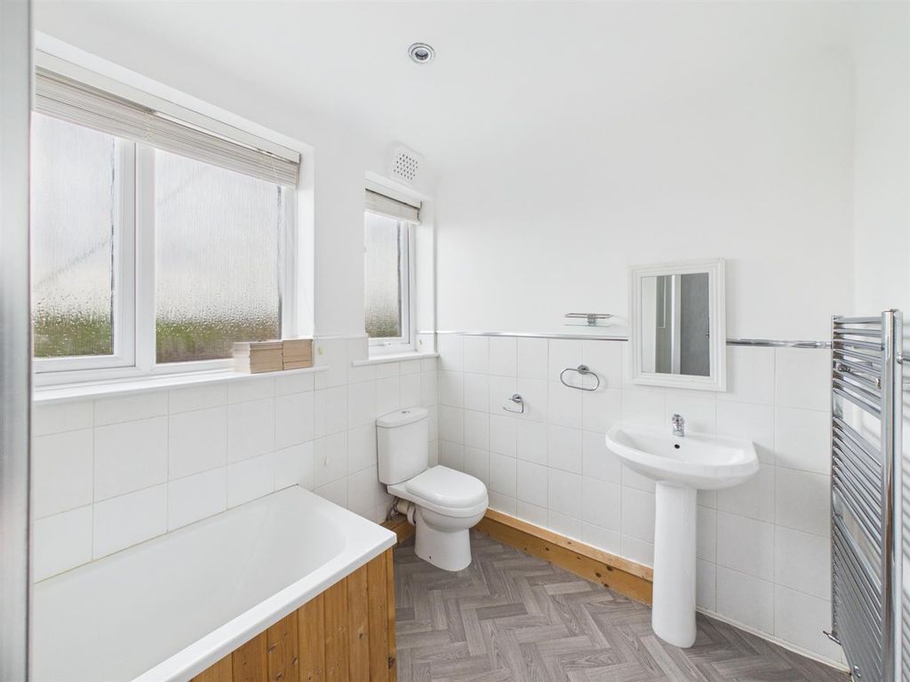 Additional image 31 of 5 bed flat for salePensby Road, Heswall, Wirral CH60