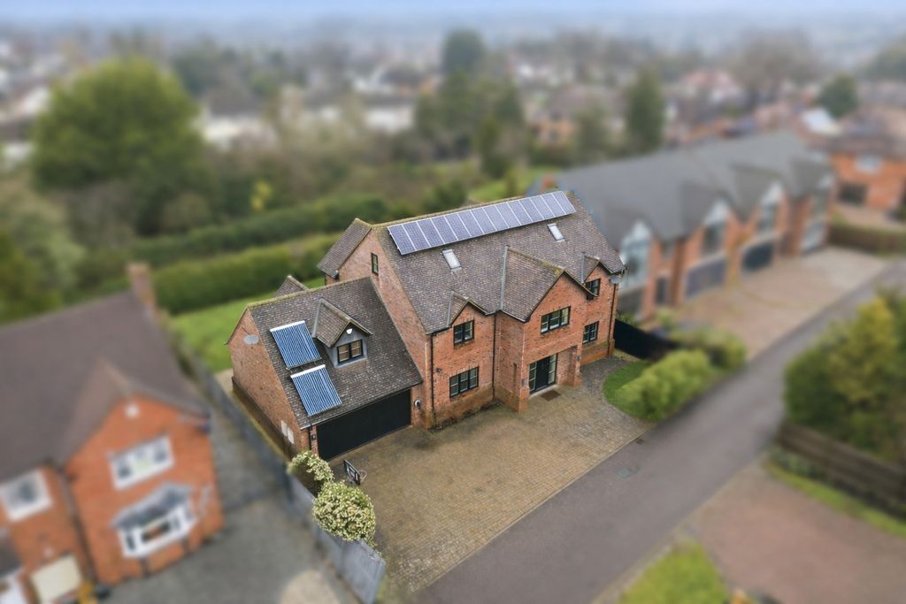 6 bed detached house for saleUppingham Road, Leicester LE5