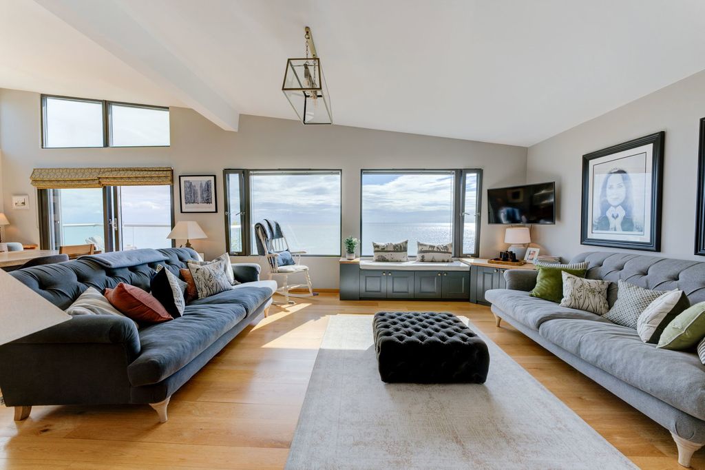 Additional image 6 of 4 bed detached house for saleBrighton Road, Lancing BN15