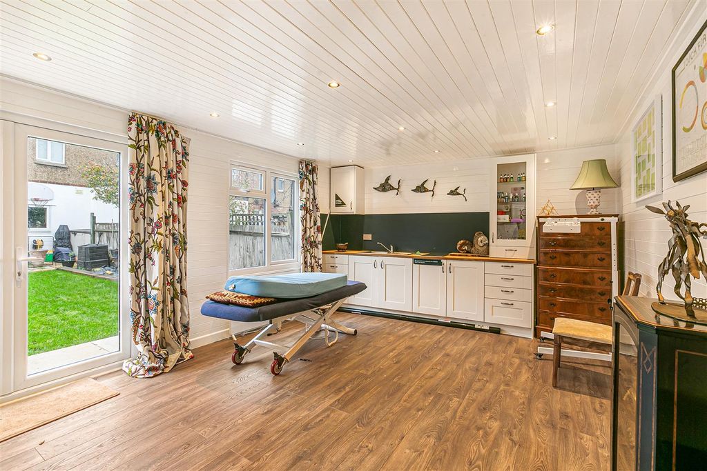 Additional image 3 of 5 bed terraced house for saleClarence Avenue, New Malden KT3
