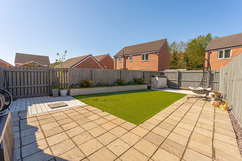 3 bed semi-detached house for saleMountain Ash CF45 photo 4