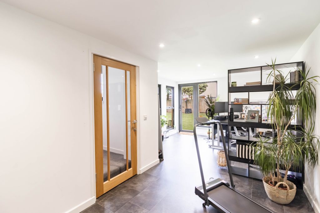 Additional image 16 of 3 bed bungalow for saleRenny Crescent, Montrose DD10