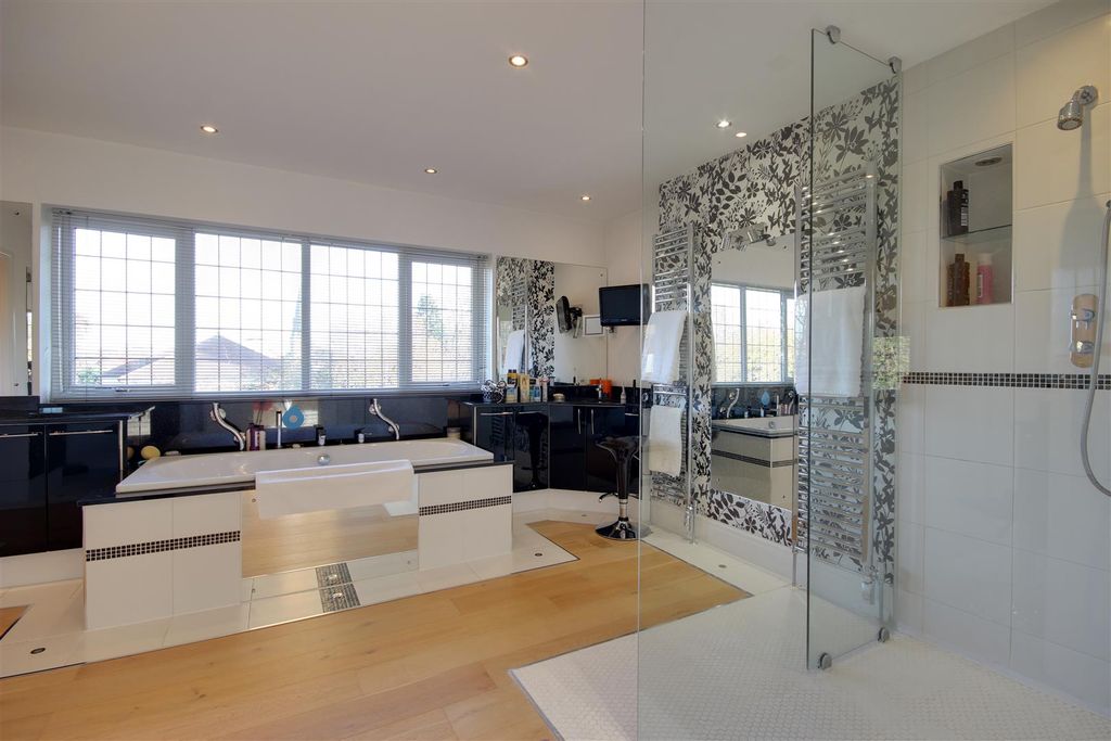 Additional image 13 of 5 bed detached house for saleStation Road, North Ferriby HU14