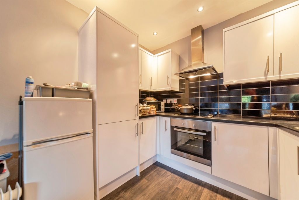 Additional image 8 of 2 bed flat for saleMill Gate, Newark NG24
