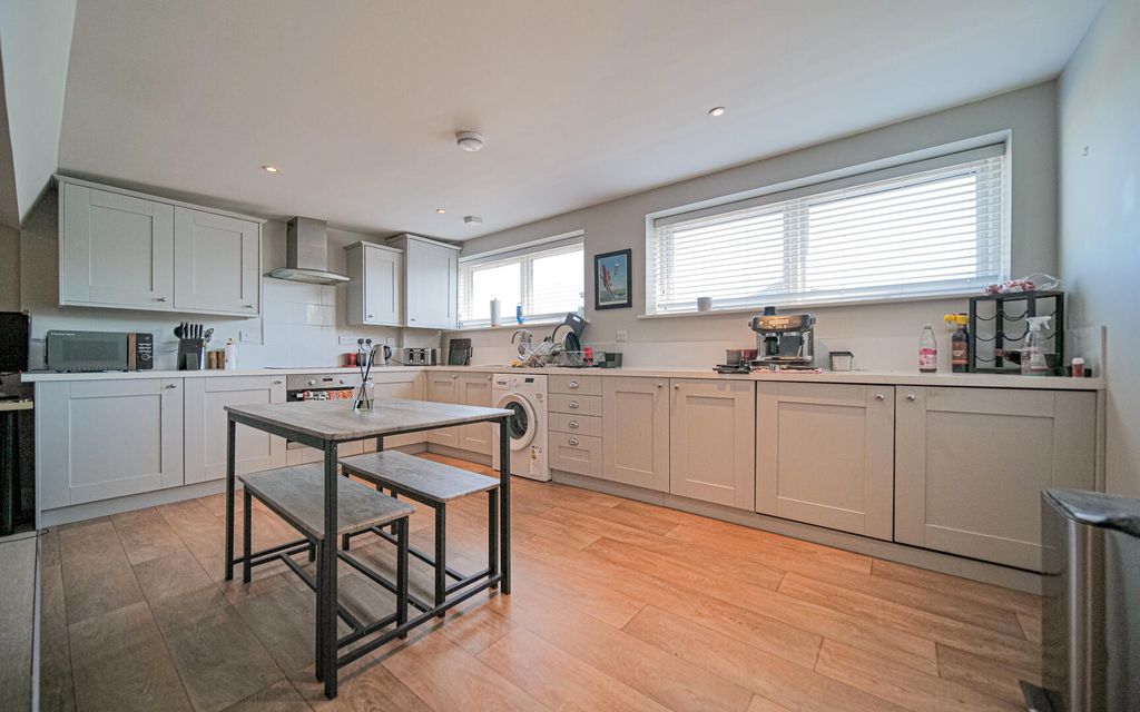1 bed flat for saleBank Street, Melksham SN12