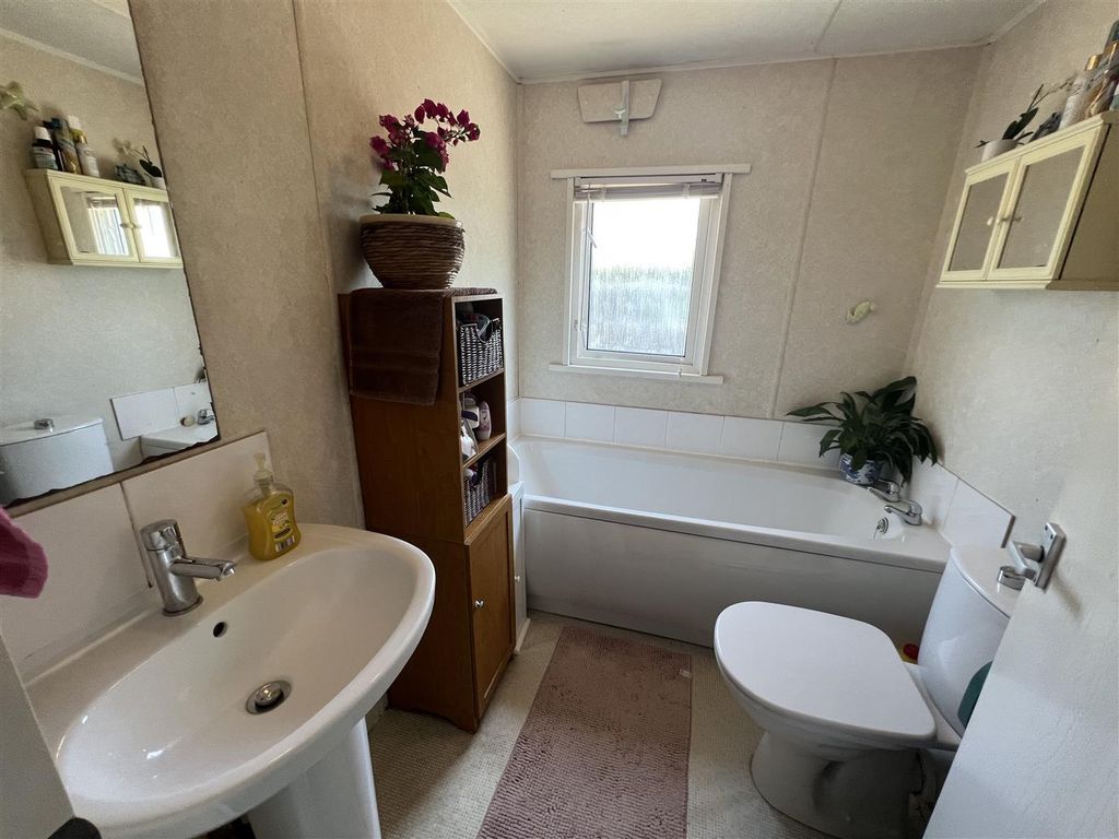 Additional image 4 of 4 bed detached house for saleLlanddeusant, Llangadog SA19